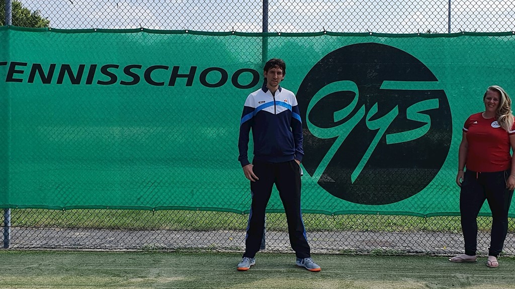 Nieuwe trainers van Tennisschool Gijs